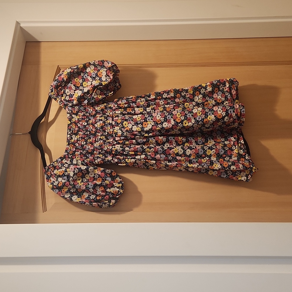 Floral gap girls size medium dress